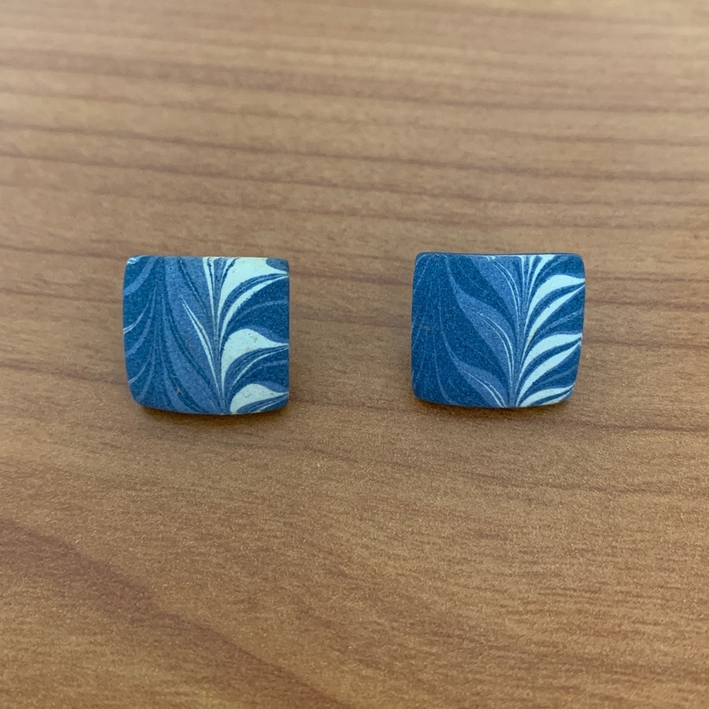 Artisan Pierced Earrings Small Hand Made Clay Blue & White Design Beautiful!